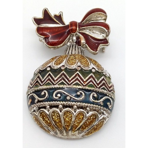 Vintage Christmas Ball Ornament Brooch Pin Ribbon Signed NR Enamel Silver Tone - Picture 5 of 12